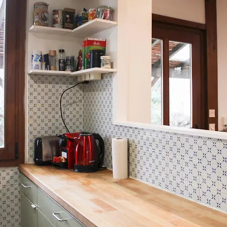 House With Garden For 6 People In Vakantiehuis Vitry-sur-Seine