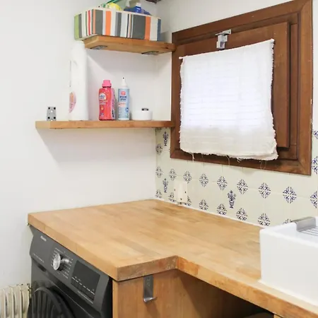 Vakantiehuis House With Garden For 6 People In