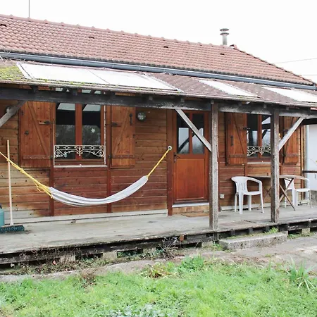 House With Garden For 6 People In